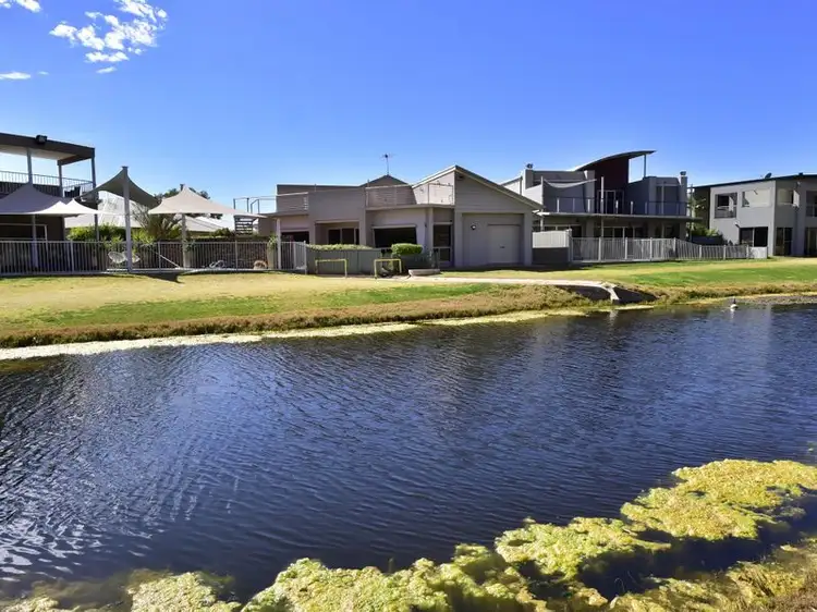 8 Coppock Court, Desert Springs NT 870