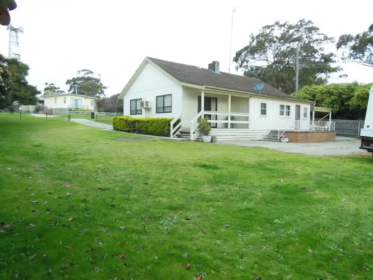 13 Hazel Road, Kalimna VIC 3909