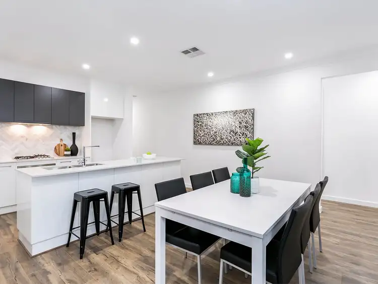 9a Marlee Court, West Lakes SA 5021