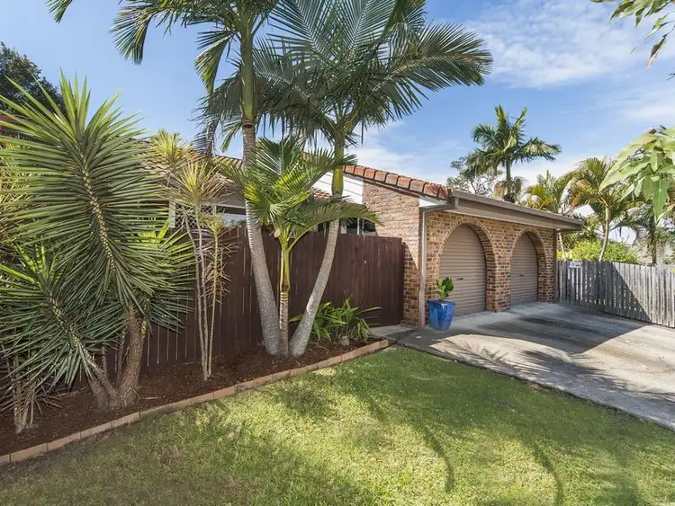 1/4 Hill Court, Labrador QLD 4215