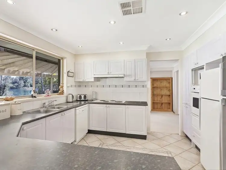 Third view of Homely house listing, 4 Lakeview Road, Morisset Park NSW 2264