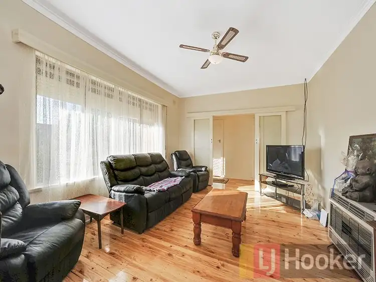 Fifth view of Homely house listing, 8 Karyn Crescent, Brahma Lodge SA 5109
