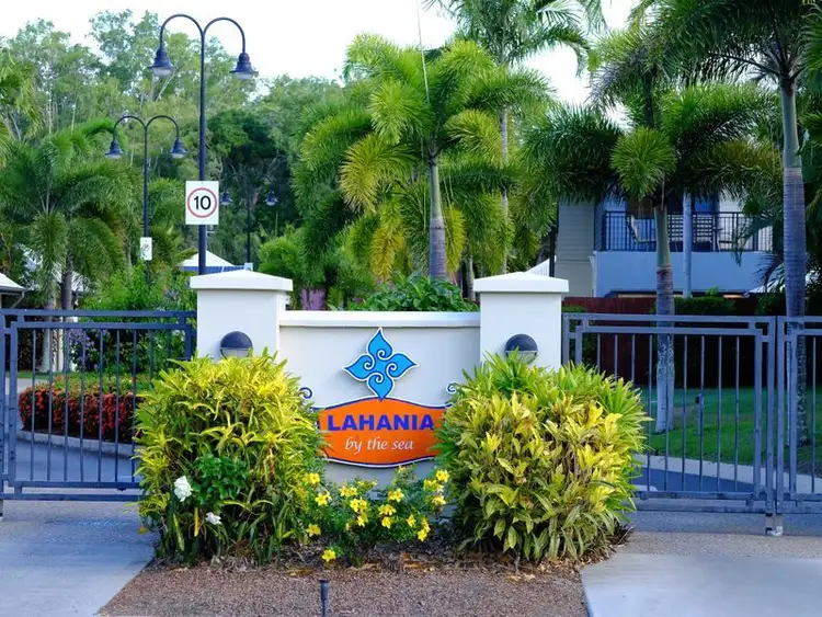Fourth view of Homely townhouse listing, 4/5-7 Arlington Esplanade, Clifton Beach QLD 4879