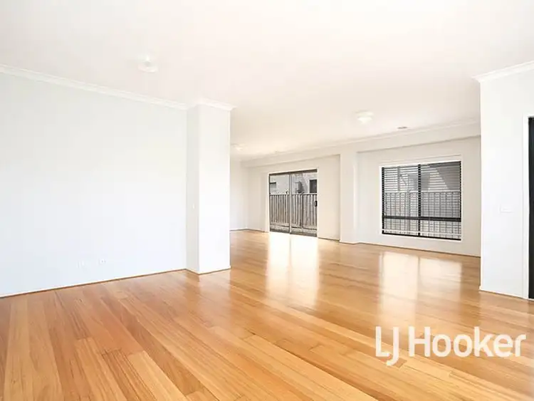 Fifth view of Homely house listing, 58 Sanctuary Lakes East Boulevard, Sanctuary Lakes VIC 3030