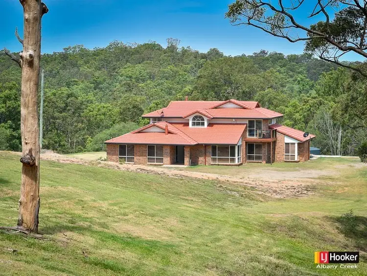 8 Christine Drive, Eatons Hill QLD 4037