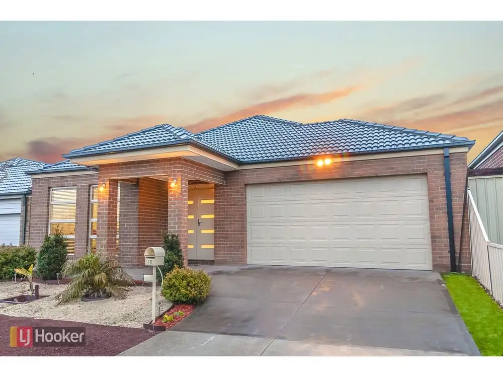 Main view of Homely house listing, 18 Pymble Gardens, Craigieburn VIC 3064
