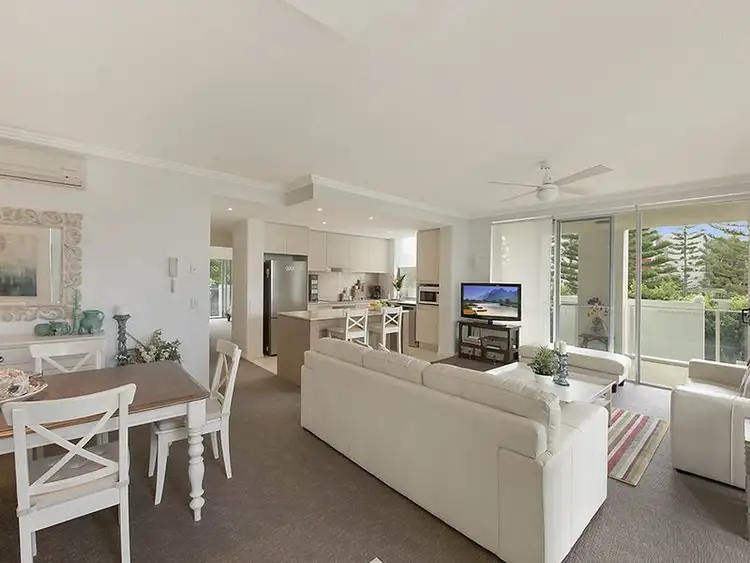 13/1 Lakefront Crescent, Varsity Lakes QLD 4227