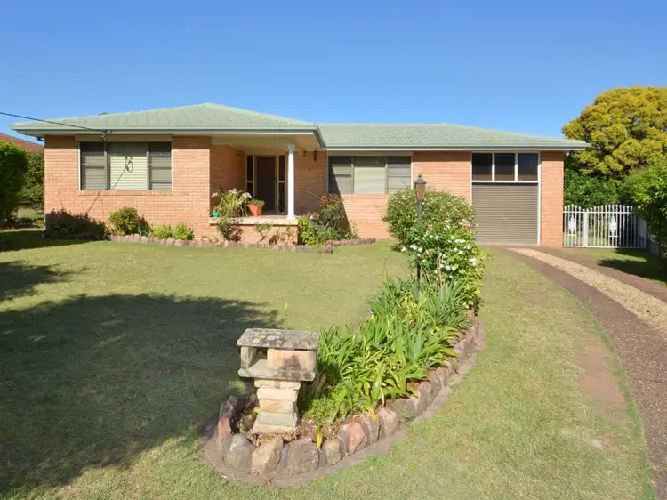 5 Ferguson Close, Singleton NSW 2330