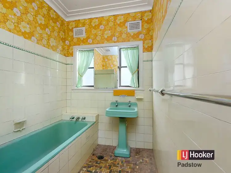 Fifth view of Homely house listing, 8 Gloucester Avenue, Padstow NSW 2211