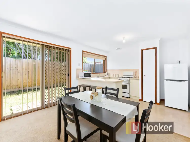 Third view of Homely house listing, 2/5 Maureen Close, Cranbourne West VIC 3977