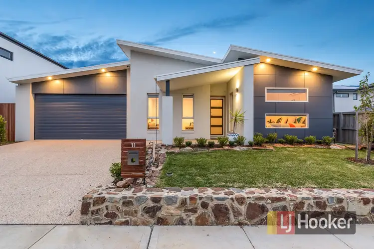 11 Elsham Street, Officer VIC 3809