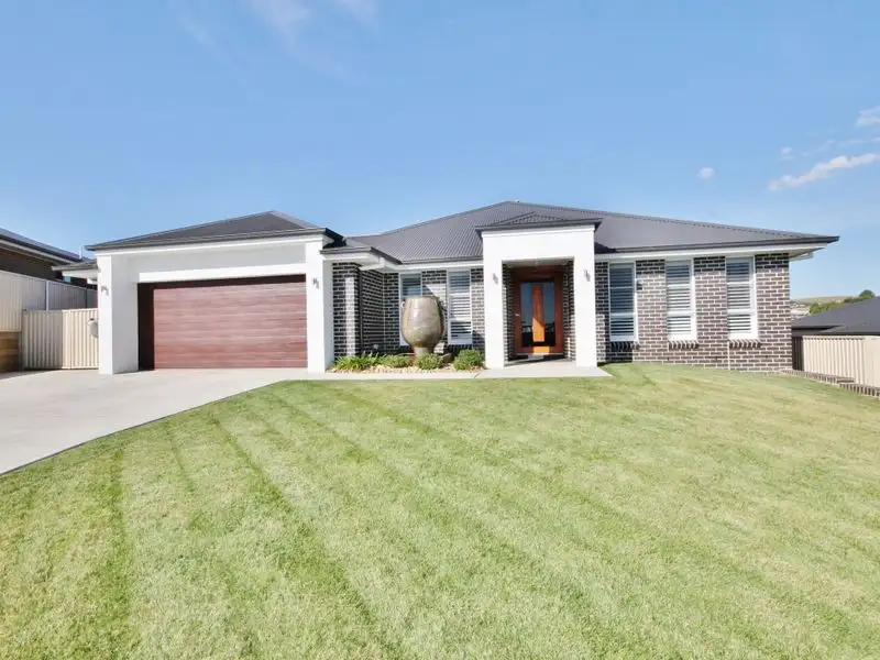 Main view of Homely house listing, 8 Jade Close, Kelso NSW 2795