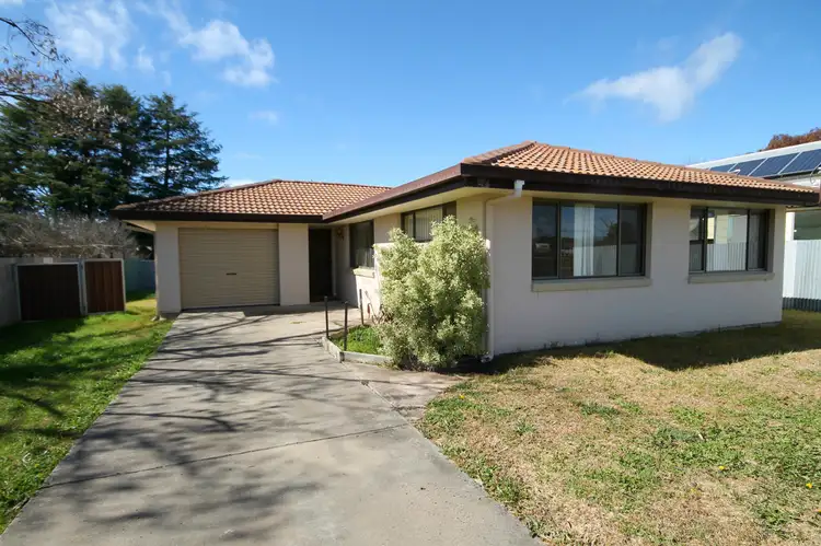 3 William Street, Inverell NSW 2360