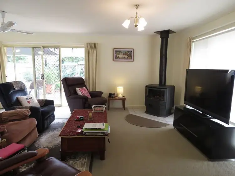 Fifth view of Homely house listing, 8 Callistemon Court, Paynesville VIC 3880