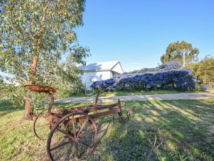 100 Waterview Road Monteagle, Young NSW 2594