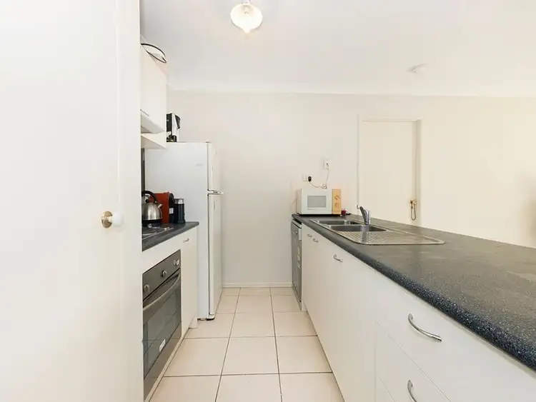 Fifth view of Homely villa listing, 2/25 Golden Crest Place, Bellbowrie QLD 4070