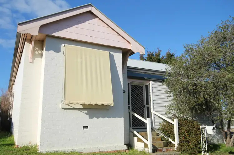 1 Rosslyn Street, Inverell NSW 2360