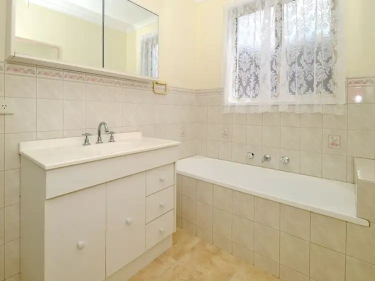 Fourth view of Homely townhouse listing, 3 Mervyn Court, St Albans Park VIC 3219