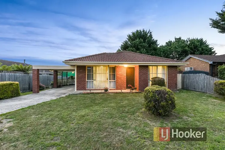 45 Smethurst Avenue, Pakenham VIC 3810