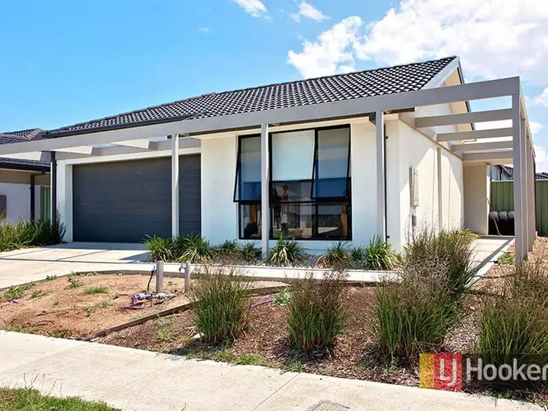 Main view of Homely house listing, 10 Rathgar Mews, Wyndham Vale VIC 3024