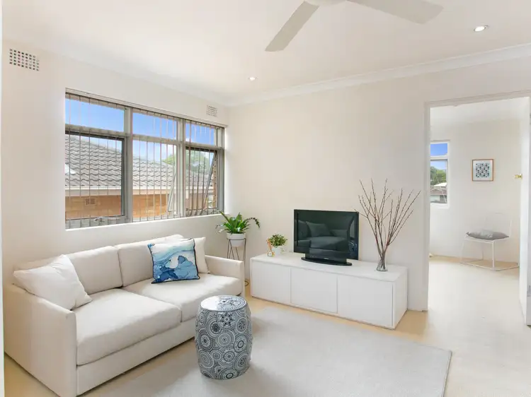 23/15 Kooloora Avenue, Freshwater NSW 2096