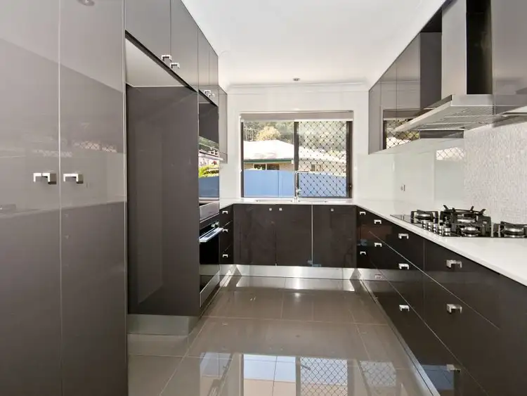 9 Forestglen Cres, Bahrs Scrub QLD 4207