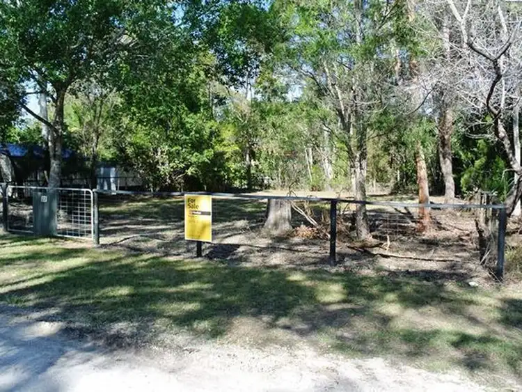 22 Mango Crescent, Macleay Island QLD 4184