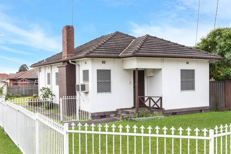 133 River Avenue, Fairfield East NSW 2165
