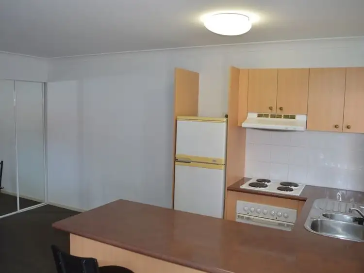 Sixth view of Homely villa listing, 9/83 Heeb Street, Ashmore QLD 4214
