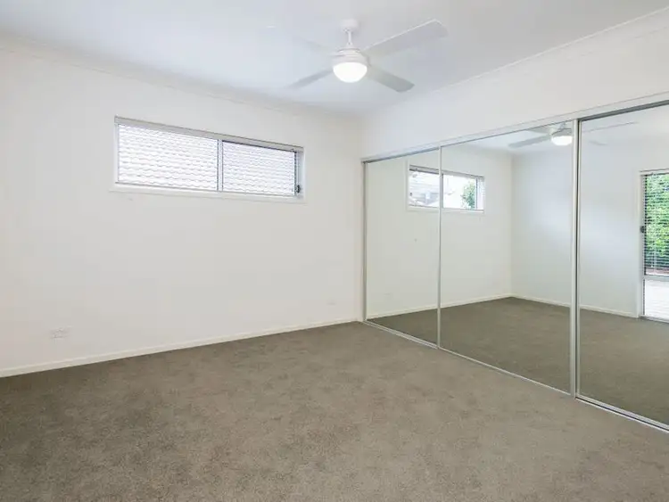 Fifth view of Homely semi-detached listing, 2/6 Wynflo Street, Labrador QLD 4215
