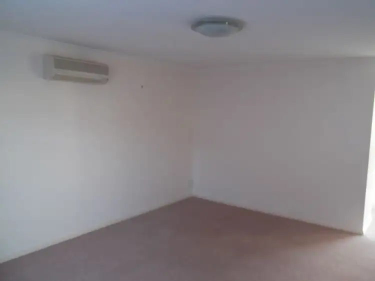 Fifth view of Homely unit listing, 2/6 Cedar Court, Swan Hill VIC 3585