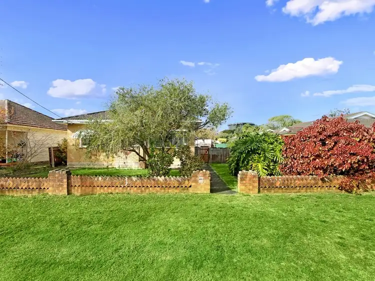 8 Kitchener Road, Long Jetty NSW 2261