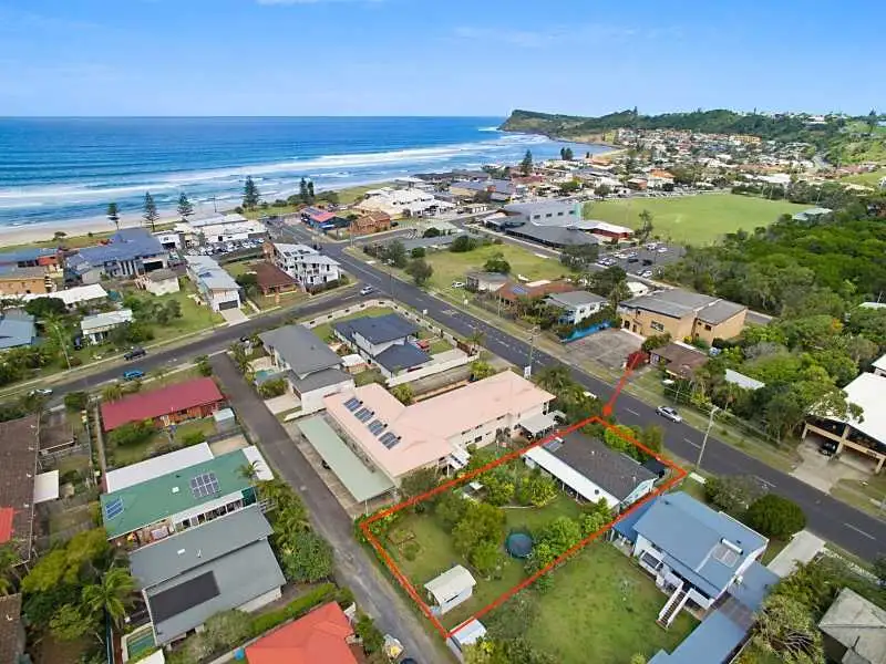 Main view of Homely house listing, 10 Byron Street, Lennox Head NSW 2478