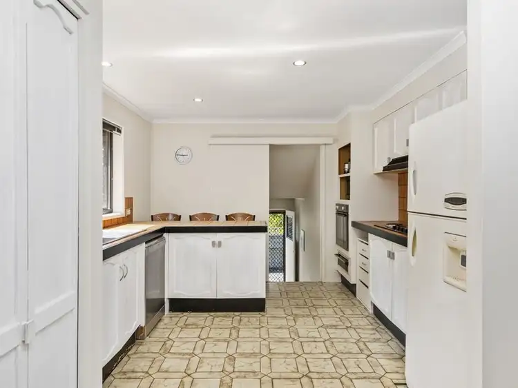 Fifth view of Homely house listing, 10 Palona Place, Ashmore QLD 4214