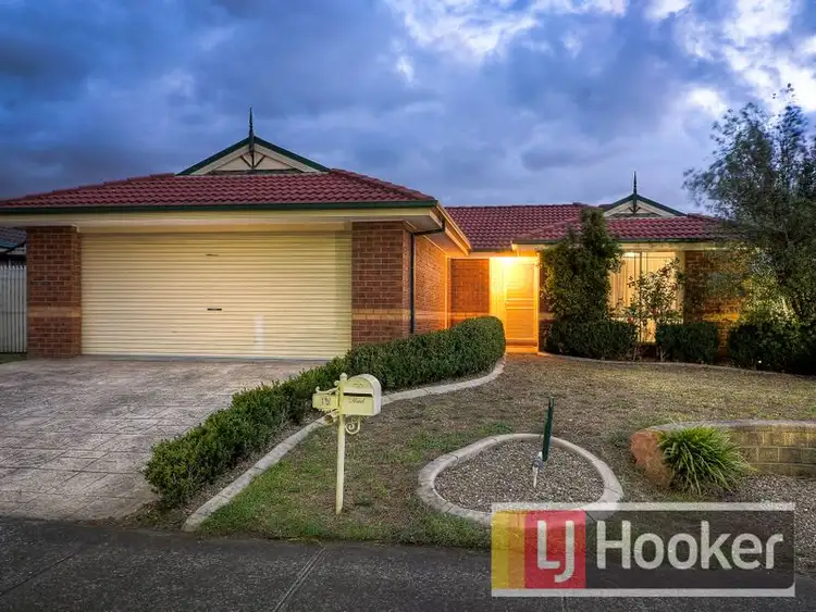 15 St Georges Road, Narre Warren South VIC 3805