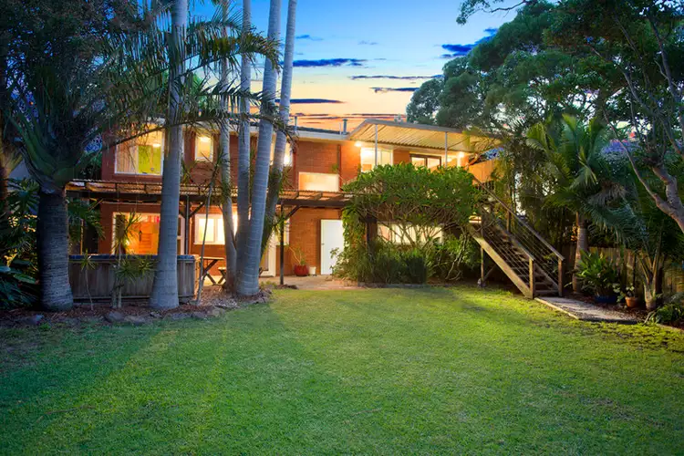 Fifth view of Homely house listing, 2 Ambleside Street, Wheeler Heights NSW 2097