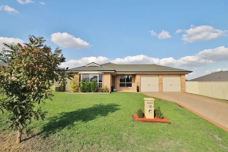 16 Sundown Drive, Kelso NSW 2795
