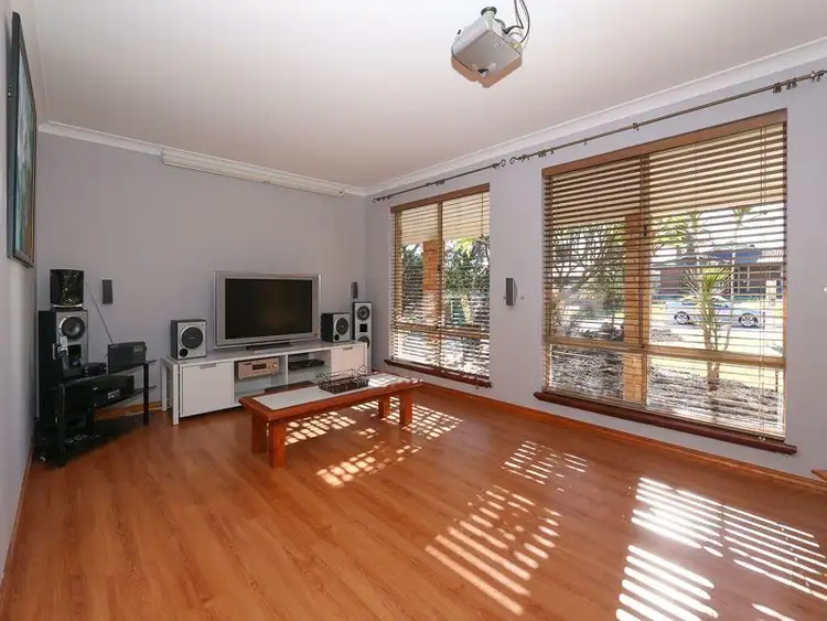 Fifth view of Homely house listing, 15 Endeavour Court, Thornlie WA 6108