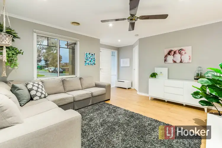 Fifth view of Homely house listing, 44 Scarlet Crescent, Pakenham VIC 3810