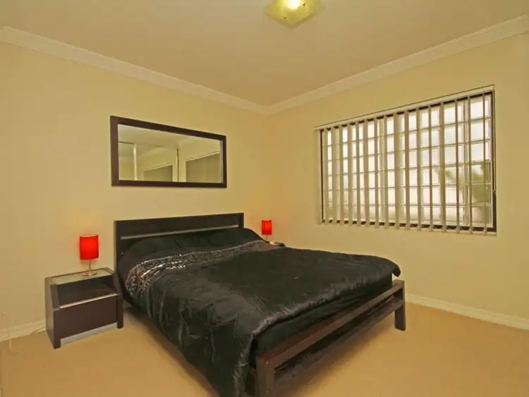 Fifth view of Homely unit listing, 8/204 Wellington Road, Kangaroo Point QLD 4169