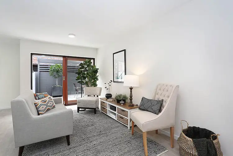 Main view of Homely house listing, 2/32 London Road, Clayfield QLD 4011