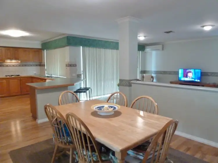 19 Burford Place, Canning Vale WA 6155