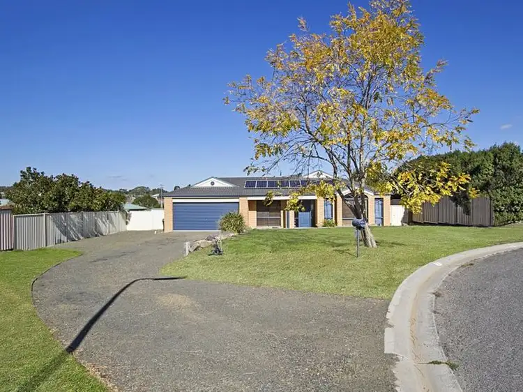 2 Banksia Court, Kilmore VIC 3764