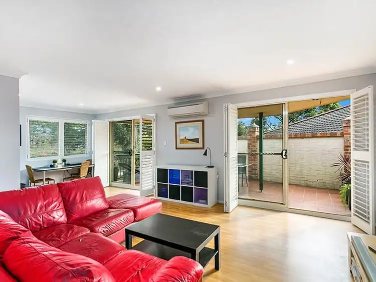 Third view of Homely unit listing, 2/82-86 Toronto Parade, Sutherland NSW 2232