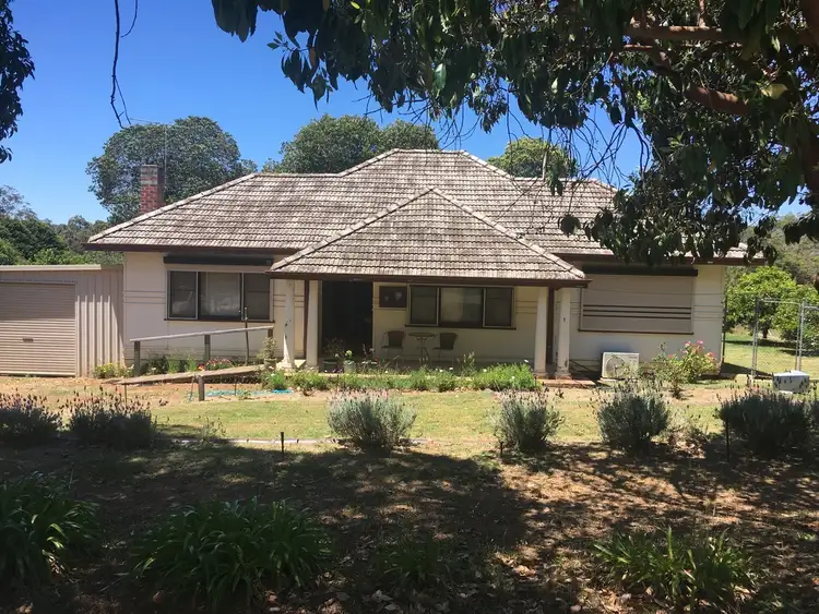 10 Maguire Road, Helena Valley WA 6056