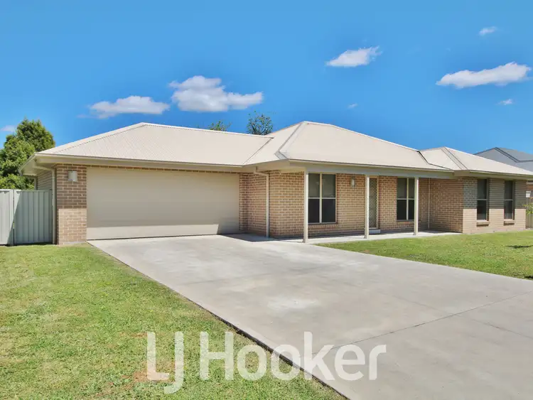 1 Larkin Street, Windradyne NSW 2795