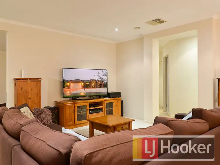 Fourth view of Homely house listing, 7 Fairways Boulevard, Cranbourne North VIC 3977