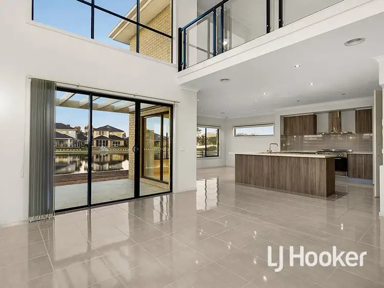Fourth view of Homely house listing, 30 Spraypoint Drive, Sanctuary Lakes VIC 3030