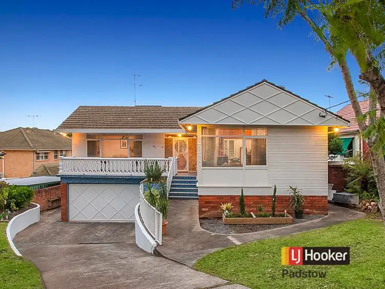 81 Burns Road, Picnic Point NSW 2213