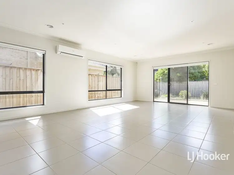 Fifth view of Homely house listing, 54 Seafarer Way, Sanctuary Lakes VIC 3030
